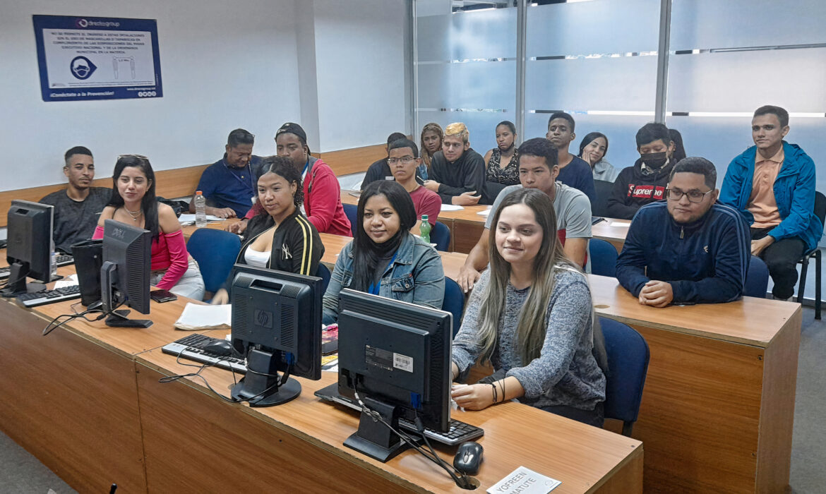Capacitación y Reconocimientos &nbsp;Campaña "Claro Chile"- Mundo Móvil